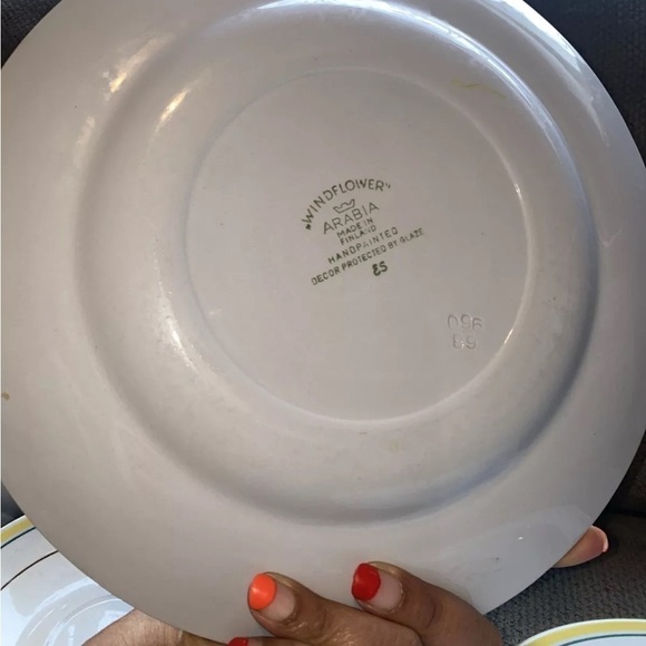 Wildflower Arabia Made in Finland Handpainted also Marked R-30cm Serving Platter - Picture 9 of 11